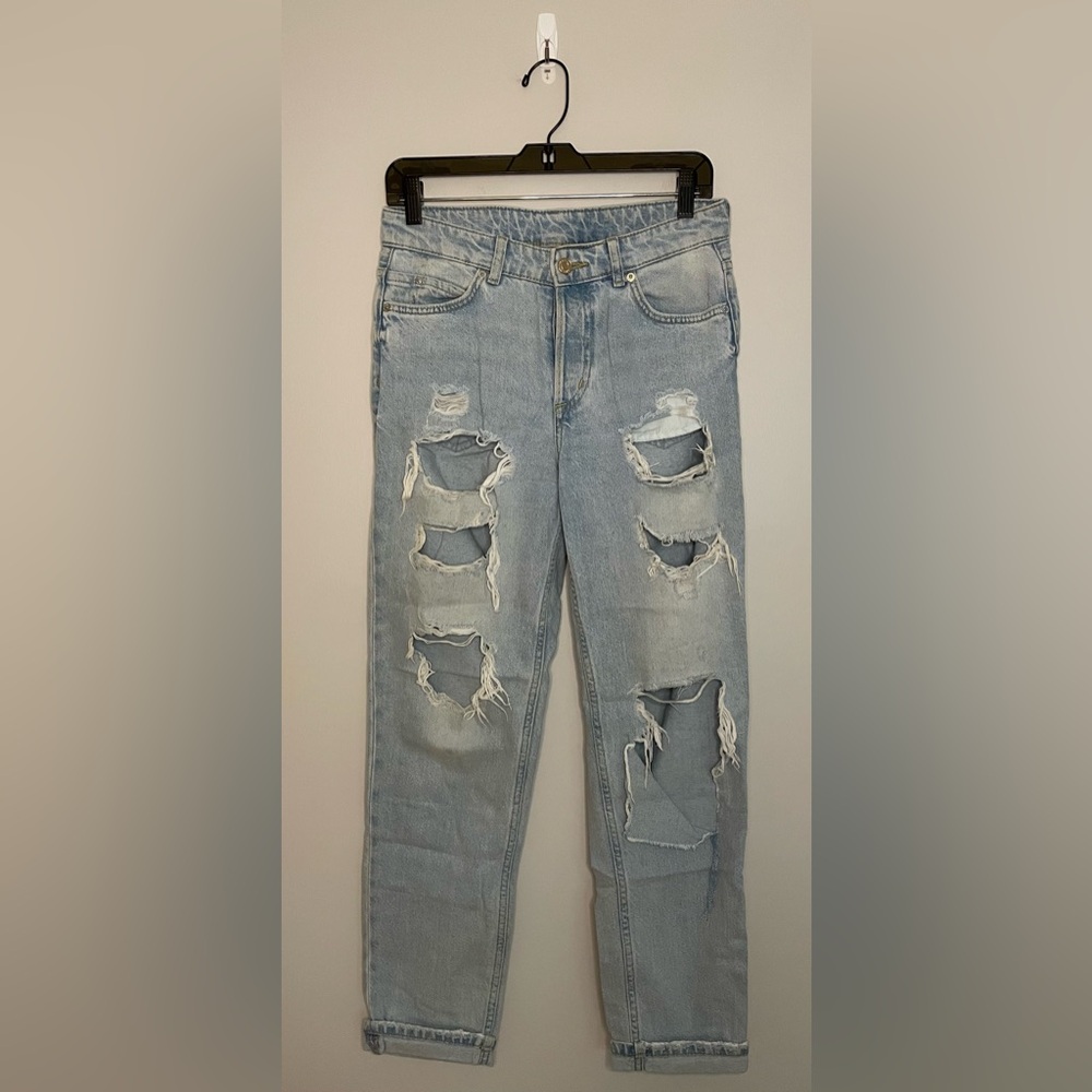 H&M &Denim 90s Boyfriend Fit Low Jeans, Blue, Light Wash, Size 2, EUC - Picture 2 of 8
